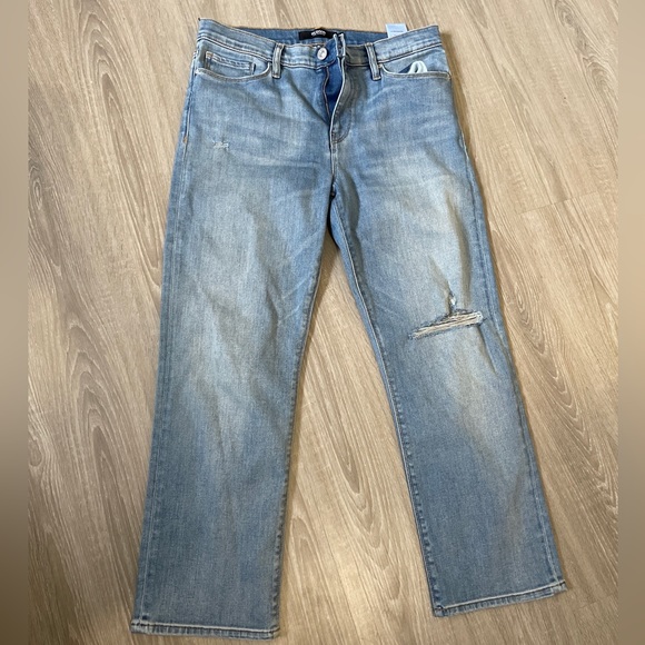 Nico straight - Picture 1 of 1